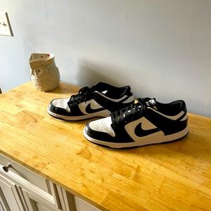 Nike panda black and white size 12
